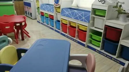 Mobili scolastici, tavolo e sedia colorati per bambini regolabili in altezza in legno